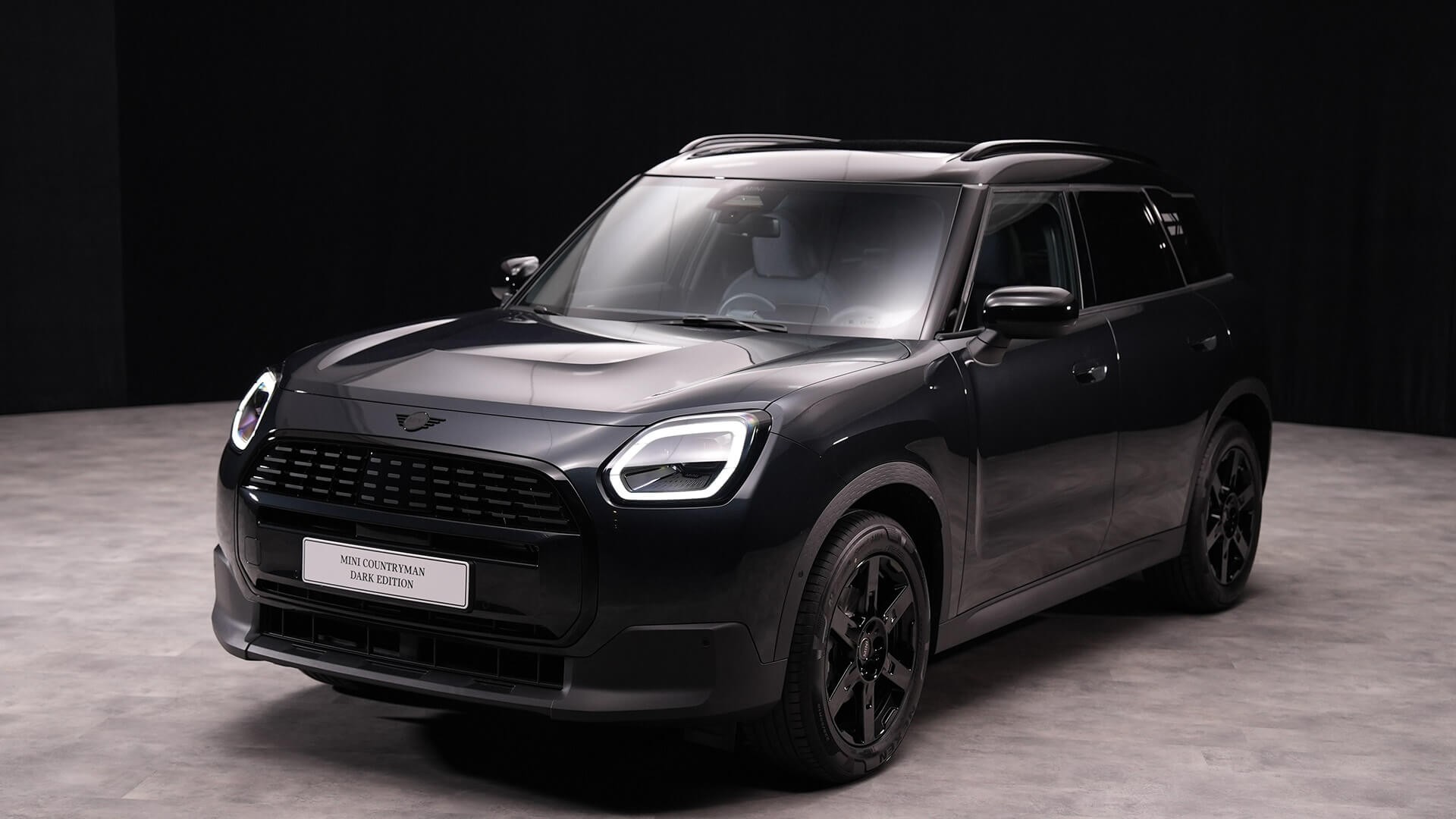 Asaletin En Koyu Hali: MINI Countryman Dark Edition | MINI Türkiye